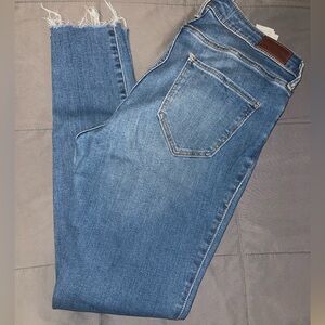 Curvy Mid Rise Super Skinny Jeans